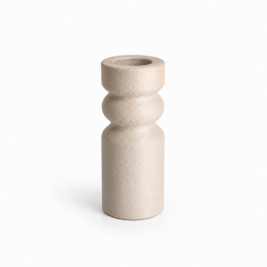 Latte-kleurige waxinelichthouder met minimalistisch design