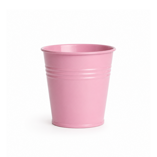 Roze bloempot met gladde afwerking
